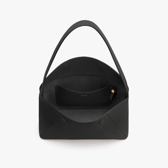 Cuyana Forma Shoulder Bag in Black - Picture 3 of 5